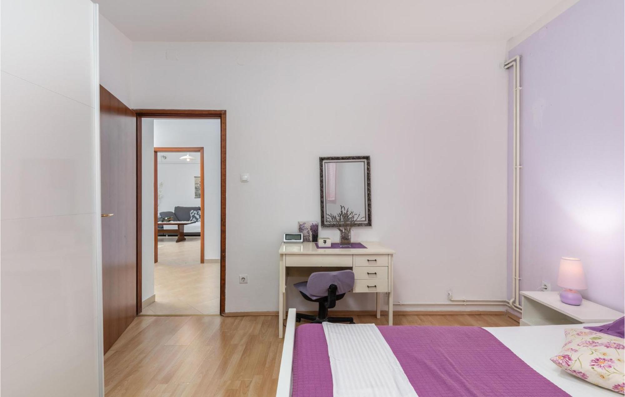 2 Bedroom Gorgeous Apartment In Kostrena Buitenkant foto