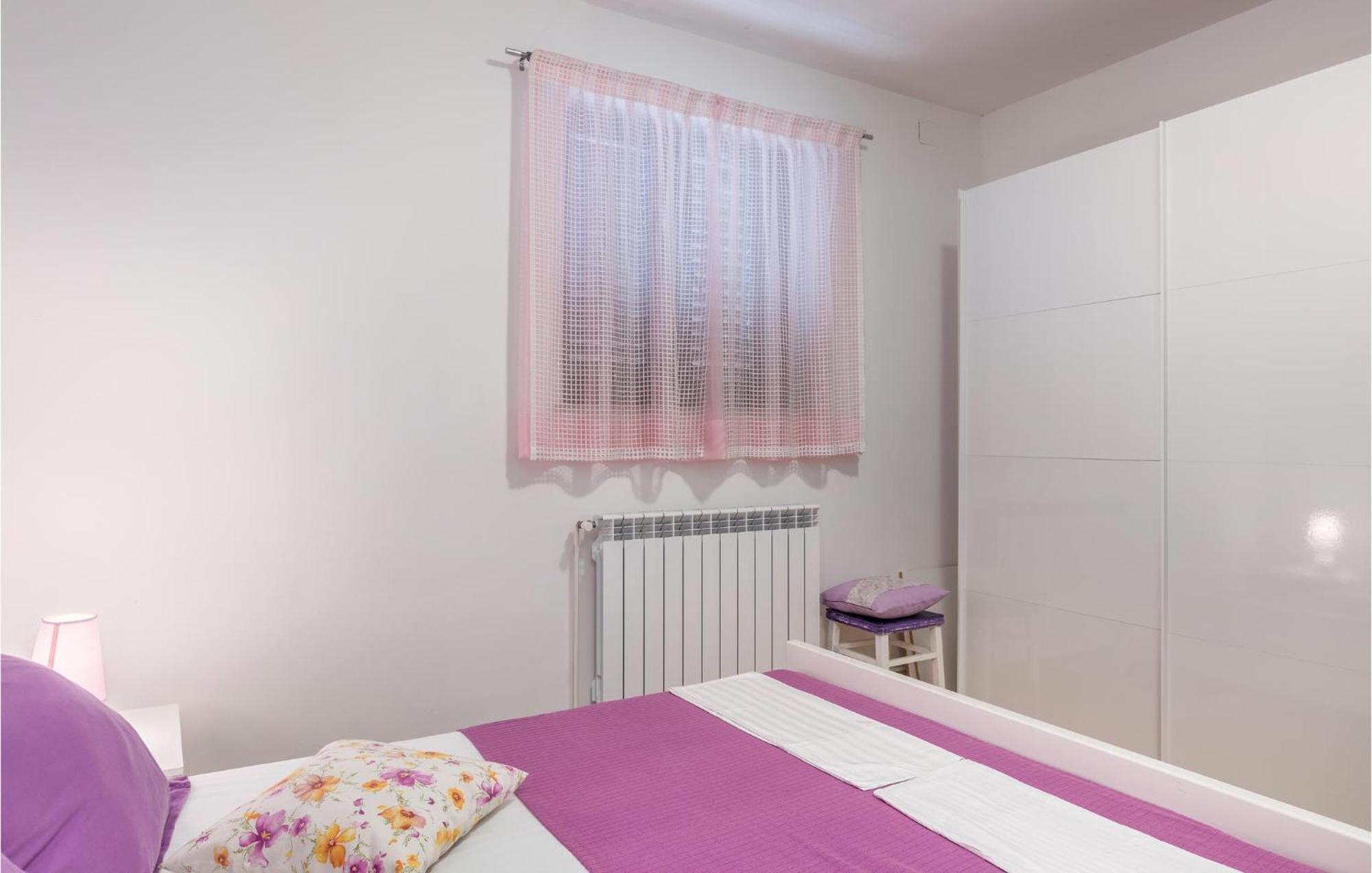 2 Bedroom Gorgeous Apartment In Kostrena Buitenkant foto